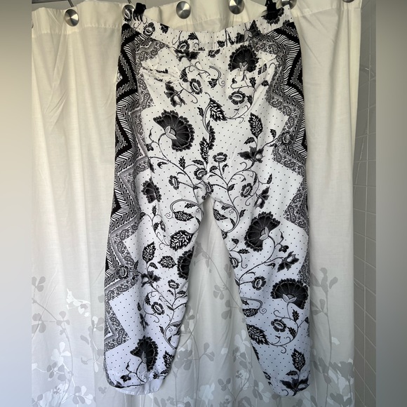 Anthropologie mid-calf loose pant - Picture 1 of 2